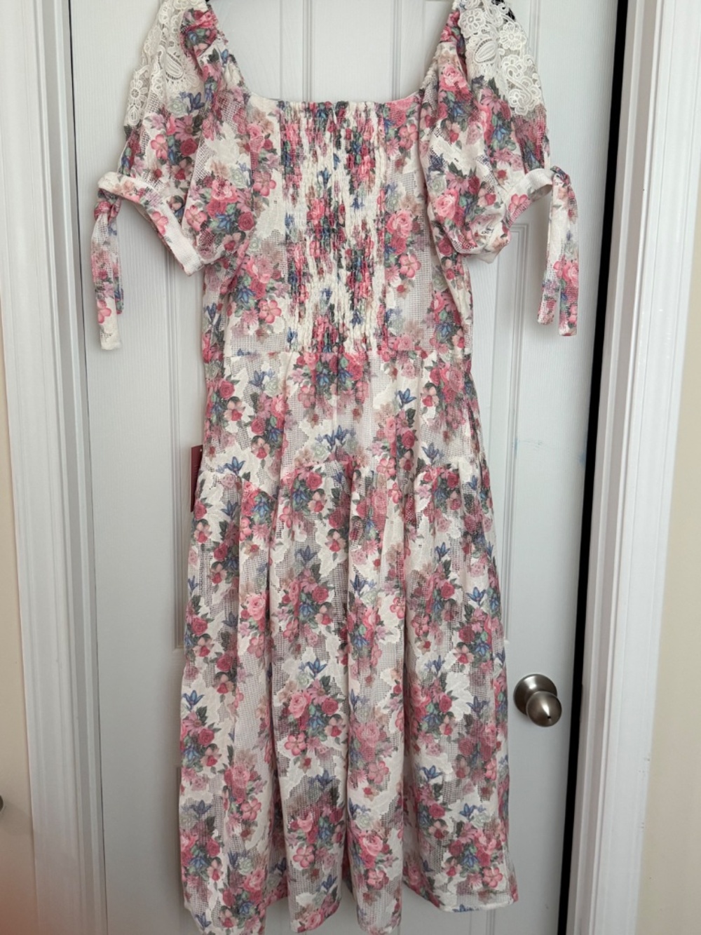 Ivy City Co Lizzy Midi Dress in Pink Floral Size L NWT - Picture 6 of 14